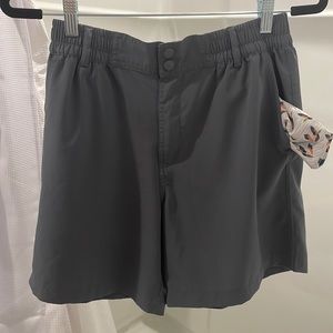 Mens Dark Grey Burlebo Shorts Size Mens Small with Duck Pocket design